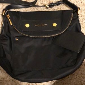 Marc Jacob crossbody bag with gold hardware 🤩